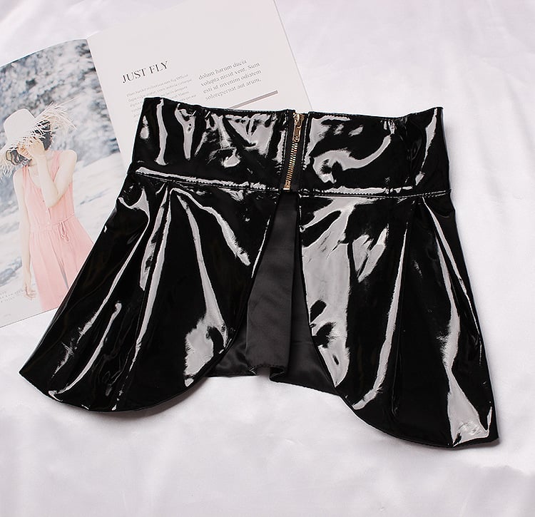 Concave Shape Patent Leather Ruffle Skirt for Catwalk